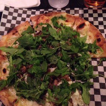 Broken Tree Pizza - Pizza Near Me - Neenah, Wisconsin Broken Tree Pizza - Pizza Near Me - Neenah, Wisconsin