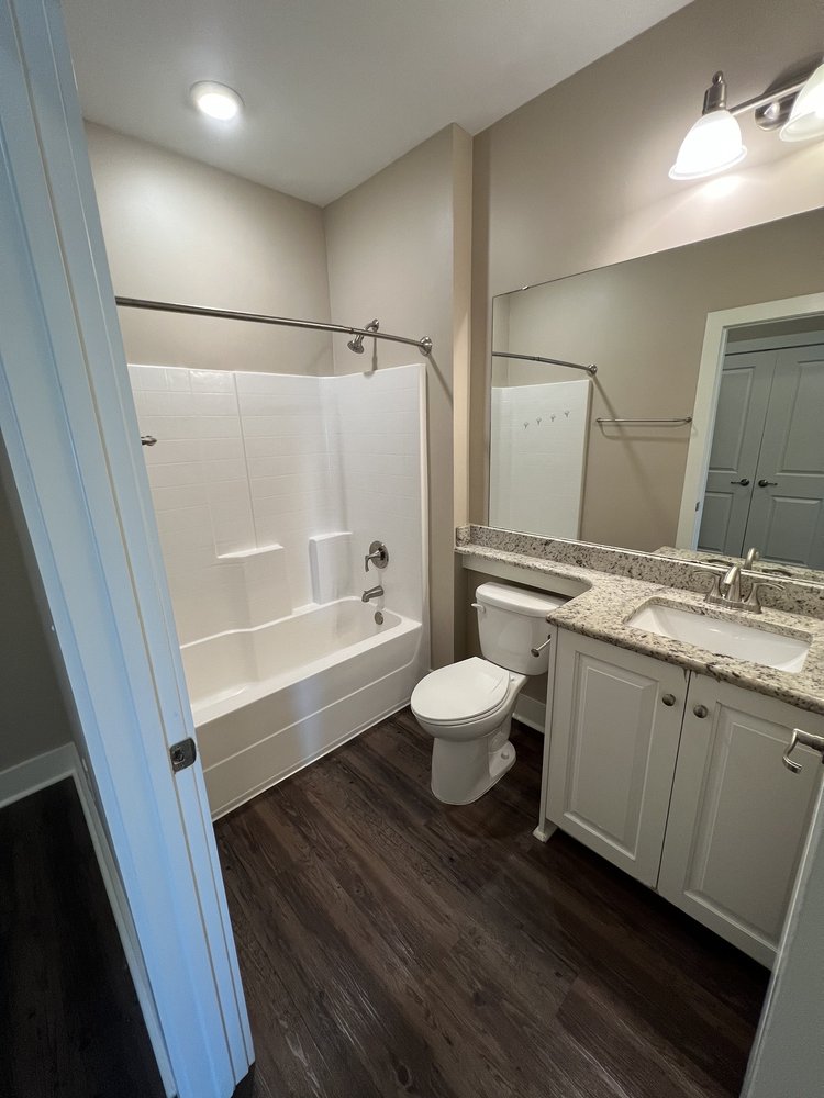 THE GREYSTONE SUMMIT GULF BREEZE 33 Photos 1900 Reserve Blvd, Gulf