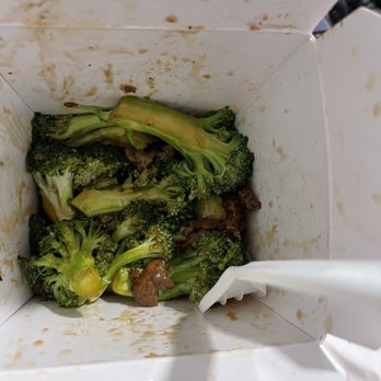 Panda Express - Only 3 TINY pieces of beef in a LARGE order of beef with broccoli - Chinese Near Me - Brooklyn, New York Panda Express - Only 3 TINY pieces of beef in a LARGE order of beef with broccoli - Chinese Near Me - Brooklyn, New York