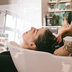 Verde Salon