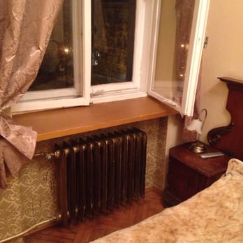 Oki Doki Hostel - The bed was really bad. The frame of the bed was missing pieces and the bed was sagging through it. - Hostels Near Me - Warsaw, MZ Oki Doki Hostel - The bed was really bad. The frame of the bed was missing pieces and the bed was sagging through it. - Hostels Near Me - Warsaw, MZ