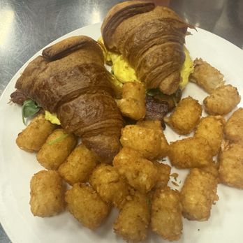 Jamie's Cafe - Cafes Near Me - Elk Grove, California