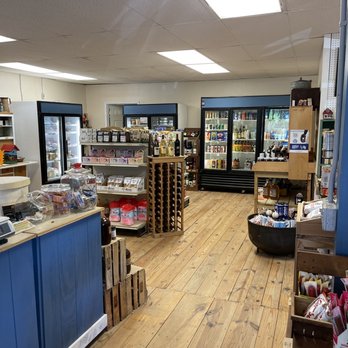 Daily Basket - Inside store - Grocery Near Me - Germanton, North Carolina