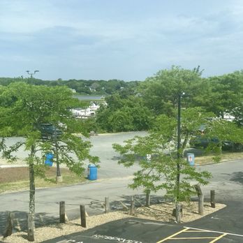 Harbor Fox Coffee Bar - Parking area - Coffee & Tea Near Me - West Dennis, Massachusetts