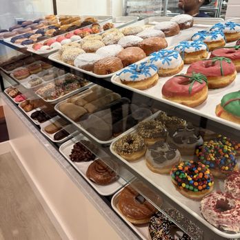 Randy’s Donuts - Donuts Near Me - New York, New York Randy’s Donuts - Donuts Near Me - New York, New York