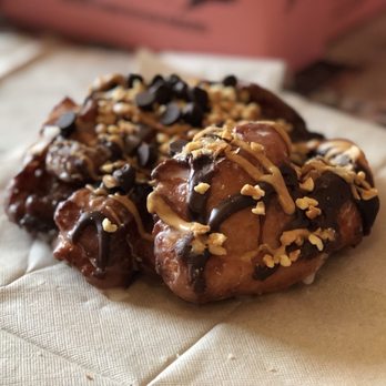 Voodoo Doughnut - Memphis Mafia, banging donut... - Donuts Near Me - Austin, Texas Voodoo Doughnut - Memphis Mafia, banging donut... - Donuts Near Me - Austin, Texas