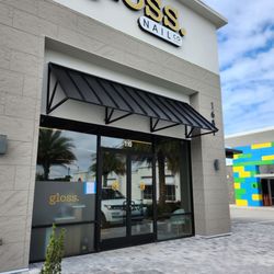 Gloss Nail - Made it to gloss again. Front of business