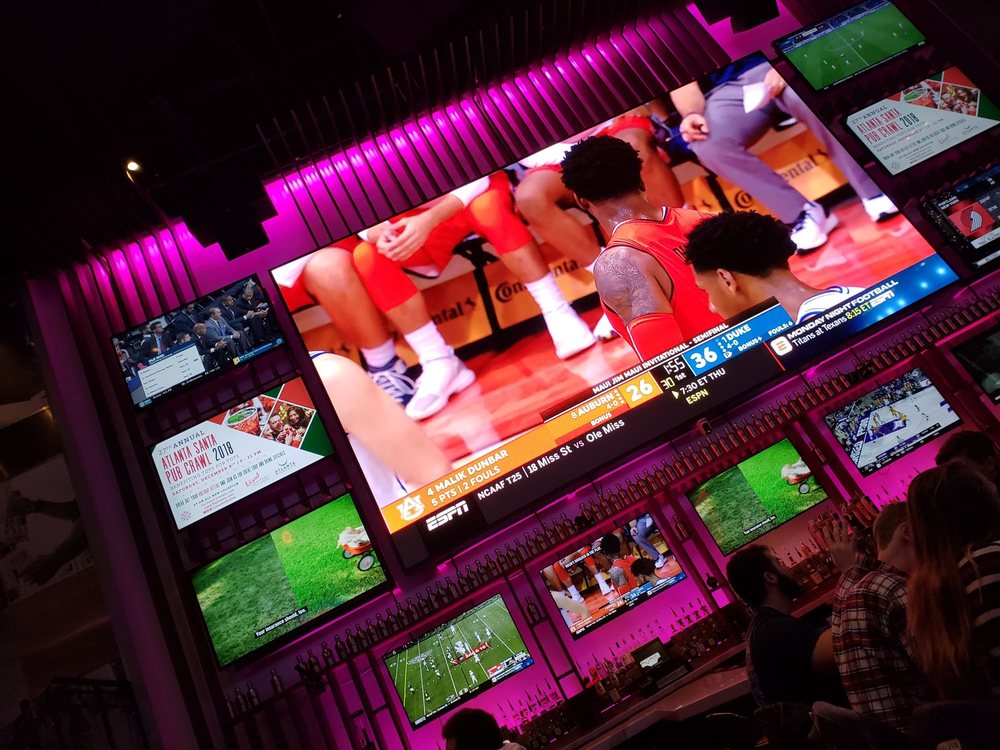 LIVE! AT THE BATTERY ATLANTA 78 Photos & 74 Reviews 825 Battery Ave