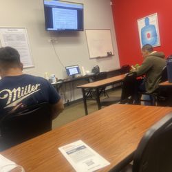 Range USA Hodgkins - Classroom very neat