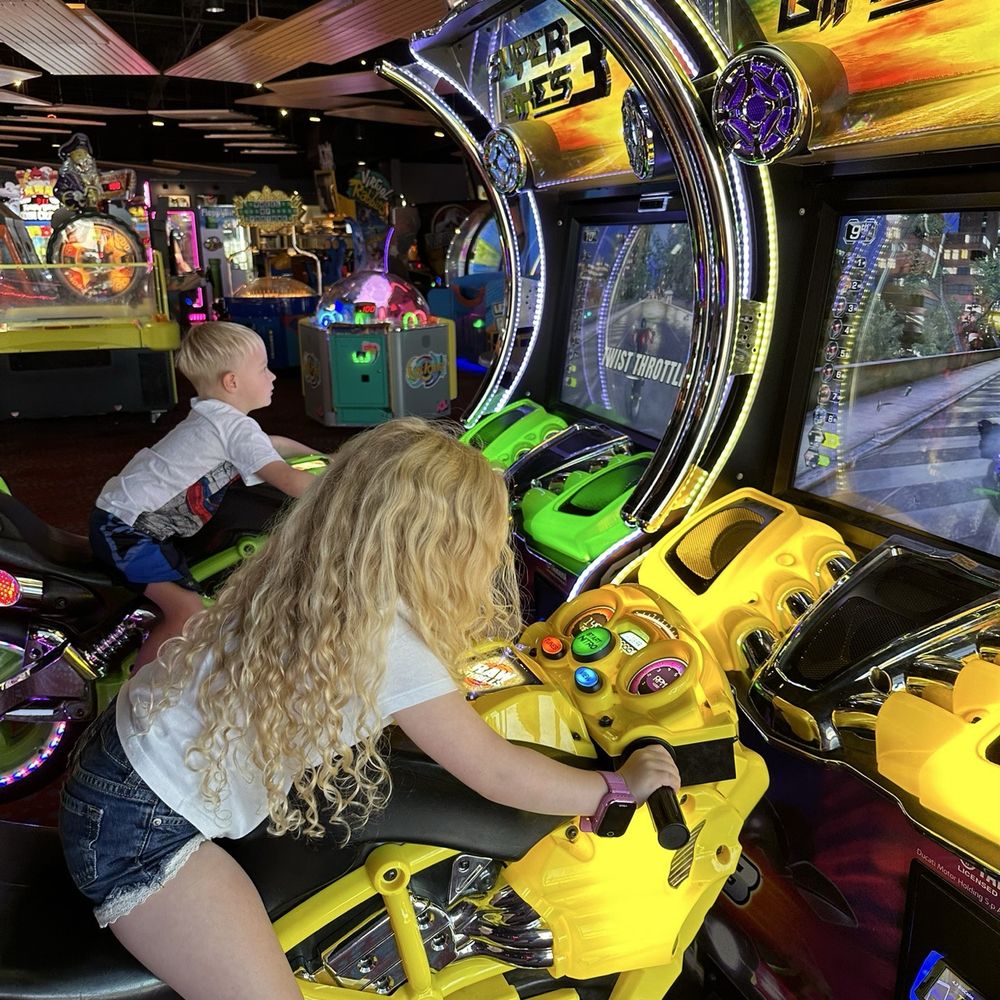 Big Al's - Sports Bars Near Me - Vancouver, Washington Big Al's - Sports Bars Near Me - Vancouver, Washington
