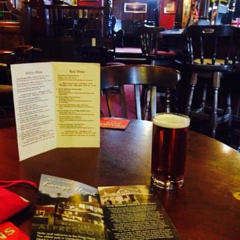 Kings Head - You can't even find many ones equal to this in London. Like it - Pubs Near Me - Llandudno, GWN
