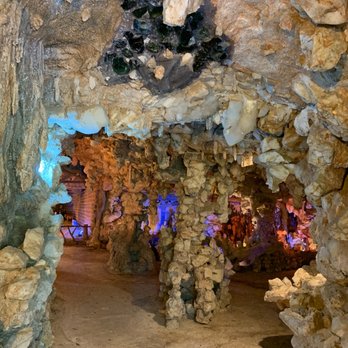 Crystal Shrine Grotto - Local Flavor Near Me - Memphis, Tennessee