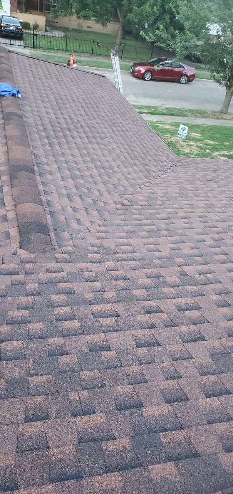 Slide of 2 Angels Roofing