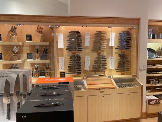 Williams-Sonoma by null
