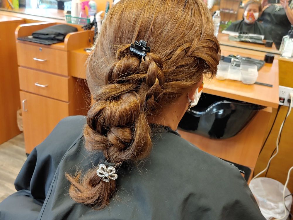 ELLIE’S HOUSE OF HAIR Updated September 2024 16 Photos 1114