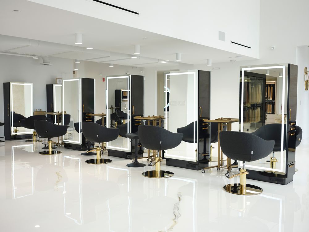 Conde Hair Salon Image