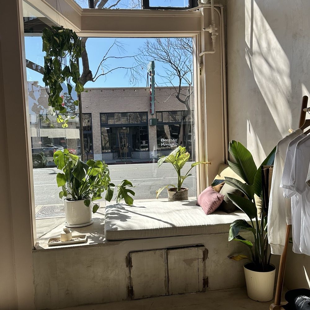 Scalp Sanctuary - Blow Dry/Out Services Near Me - Pasadena, California