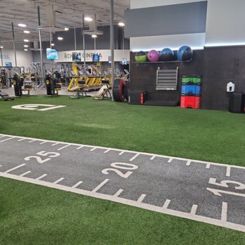 Chuze Fitness - Gyms Near Me - Cypress, California Chuze Fitness - Gyms Near Me - Cypress, California
