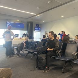 Delta boarding in LAX airport