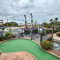Mutiny Bay Miniature Golf
