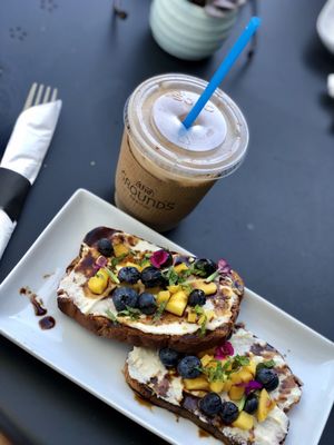 Photo of The Grounds Bean Bar - San Diego, CA, US. Talk about a pretty meal!