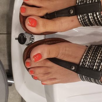 Polish Spa - Flower is her name just do my toes and i really like it,love the color and design. Thanks flower i always be back here. - Nail Salons Near Me - Desmoines, Washington Polish Spa - Flower is her name just do my toes and i really like it,love the color and design. Thanks flower i always be back here. - Nail Salons Near Me - Desmoines, Washington
