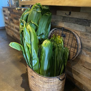 Moku Roots - Ginger leaves used as sustainable paper alternative (in lieu of foil or plastic wrap) - Vegan Near Me - Kula, Hawaii Moku Roots - Ginger leaves used as sustainable paper alternative (in lieu of foil or plastic wrap) - Vegan Near Me - Kula, Hawaii
