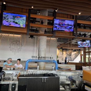 Maui Brewing Co. - Kailua - Open Air Bar - Breweries Near Me - Kailua, Hawaii Maui Brewing Co. - Kailua - Open Air Bar - Breweries Near Me - Kailua, Hawaii