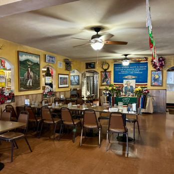 Juan's Place - the dining area of the restaurant - Mexican Near Me - Berkeley, California