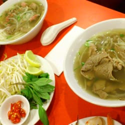 Thanh-Thanh Vietnamese Restaurant - Small Pho (yes, the small!) served with your very own selection of fresh veg to add to your taste.