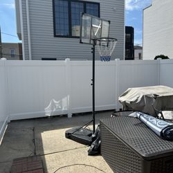 Infinity Fence - Solid White 6' PVC