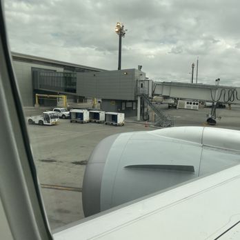 YYC Calgary International Airport - 787 on an emergency landing due to a medical emergency. - Airports Near Me - Calgary, Alberta YYC Calgary International Airport - 787 on an emergency landing due to a medical emergency. - Airports Near Me - Calgary, Alberta