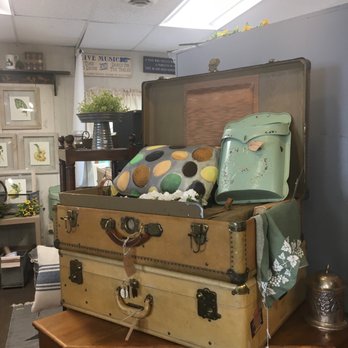 Robin's Egg - Antiques Near Me - Amherst, New Hampshire