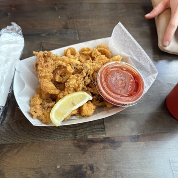 Yankee Lobster - Calamari - Seafood Markets Near Me - Boston, Massachusetts