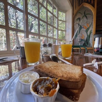 El Yogurt Place - For starters a bring you toast with preserve them butter - Breakfast & Brunch Near Me - Tijuana, BCN