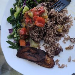 Sattdown Jamaican Grill - Vegetables and rice
