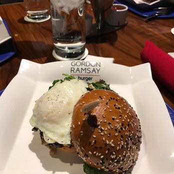 Gordon Ramsay Burger Las Vegas - Turducken burger! - Burgers Near Me - Las Vegas, Nevada Gordon Ramsay Burger Las Vegas - Turducken burger! - Burgers Near Me - Las Vegas, Nevada