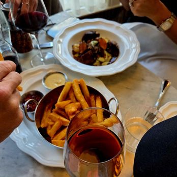 Brasserie Royale - French Near Me - Sterling, Virginia