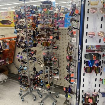 Ollie's Bargain Outlet - Discount Store Near Me - Tampa, Florida