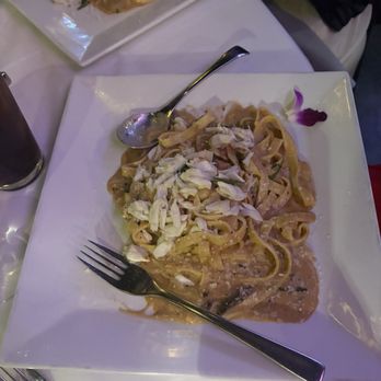 Aqua - Crab & Cremini Mushroom Linguine - New American Near Me - Plymouth, Michigan