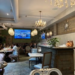 Food by Fanta - Dining Room
