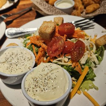 Cheddar's Scratch Kitchen - Terrific Garden Salad - Comfort Food Near Me - Tucson, Arizona