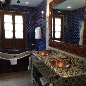 Casa de Sierra Nevada - Our bathroom - Hotels Near Me - Zona Centro, GUA