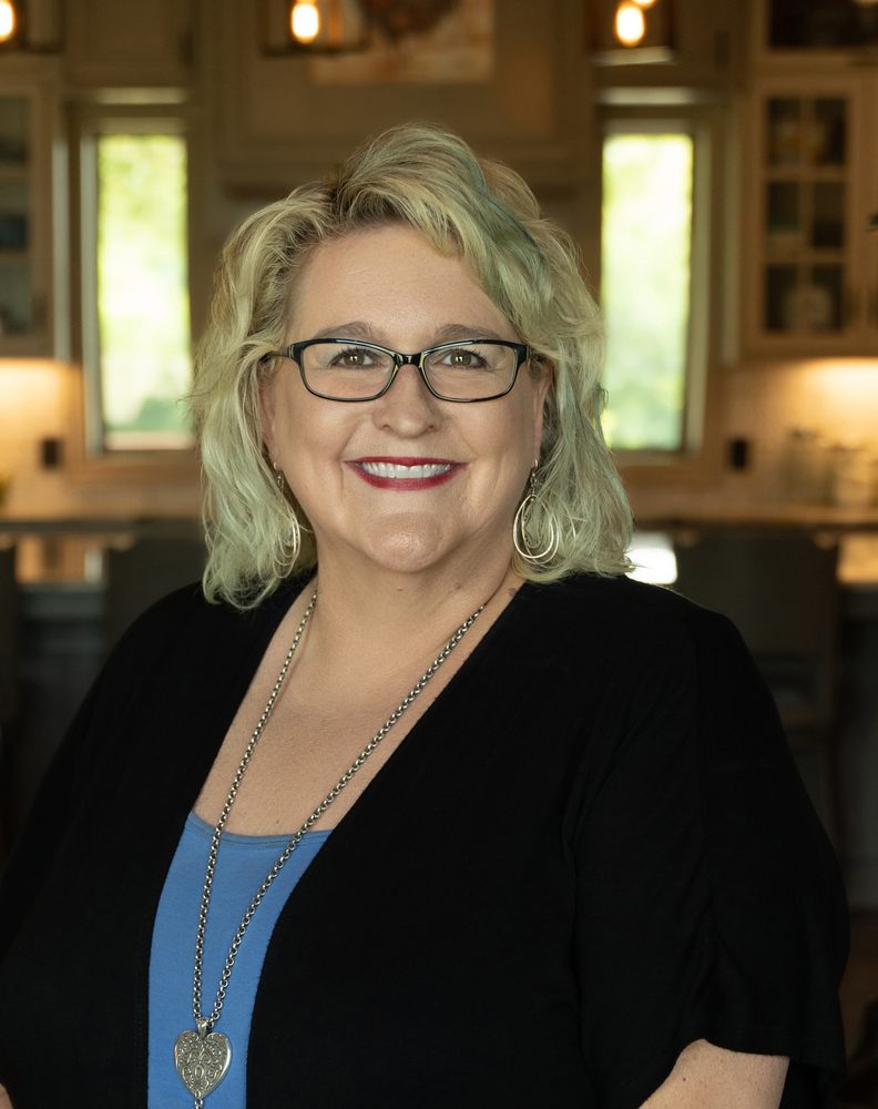 LISA HENRY GROUP COLDWELL BANKER APEX REALTORS 2710 W FM 544, Wylie, Texas Real Estate