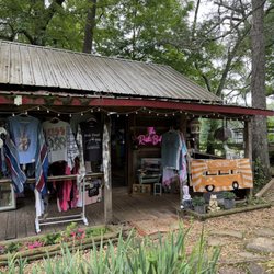 The Rustic Boho - New store front parking around back!