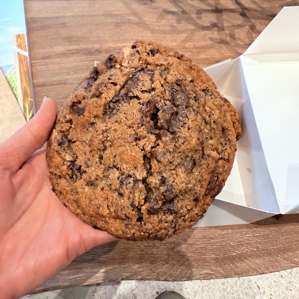 Pura Vida Miami - VEGAN WALNUT CHOCOLATE CHIP COOKIE - Breakfast & Brunch Near Me - Delray Beach, Florida Pura Vida Miami - VEGAN WALNUT CHOCOLATE CHIP COOKIE - Breakfast & Brunch Near Me - Delray Beach, Florida
