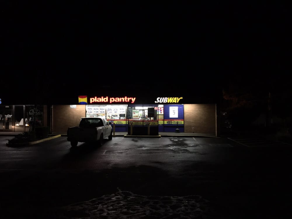 PLAID PANTRY Updated August 2024 590 W Powell Blvd, Gresham, Oregon