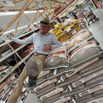Bomgaars - Me being silly as I always do in Bomgaars - Hardware Stores Near Me - Carroll, Iowa