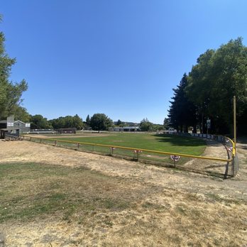 Arroyo Avichi Park - Baseball field. - Playgrounds Near Me - Novato, California Arroyo Avichi Park - Baseball field. - Playgrounds Near Me - Novato, California