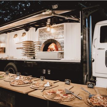 Common Good Pizza & Tap - Food Trucks Near Me